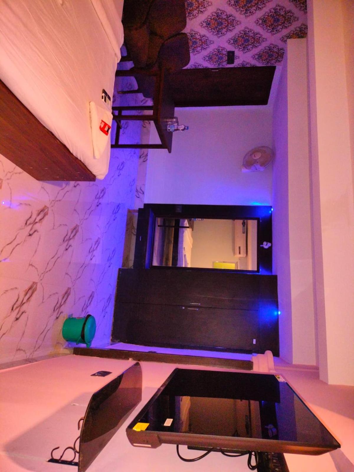 Hotel Ucs Kolkata Bagian luar foto